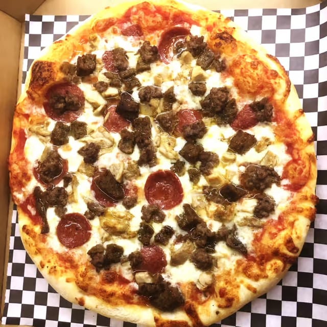 Small Tin Man Wicked Pizza.