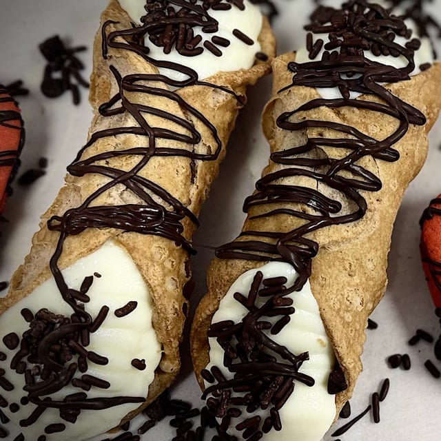 Fresh Cannoli.